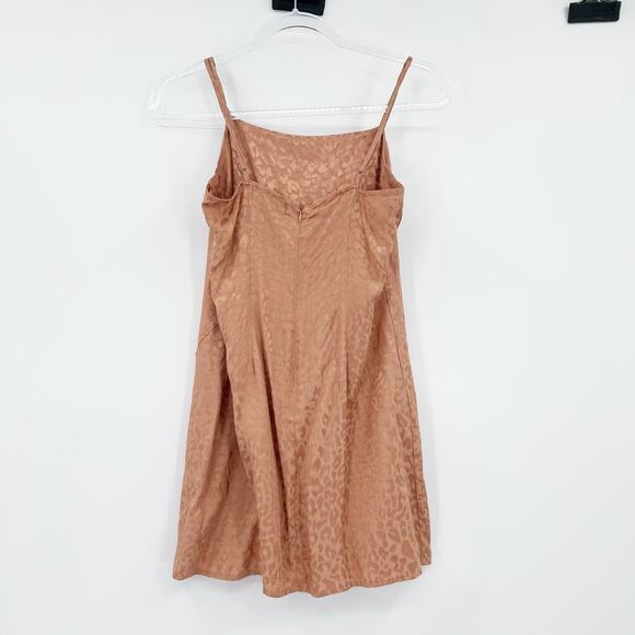 Urban Outfitters UO Leopard Jacquard Slip Dress Terracotta Mini Womens Sz Small - Picture 8 of 12